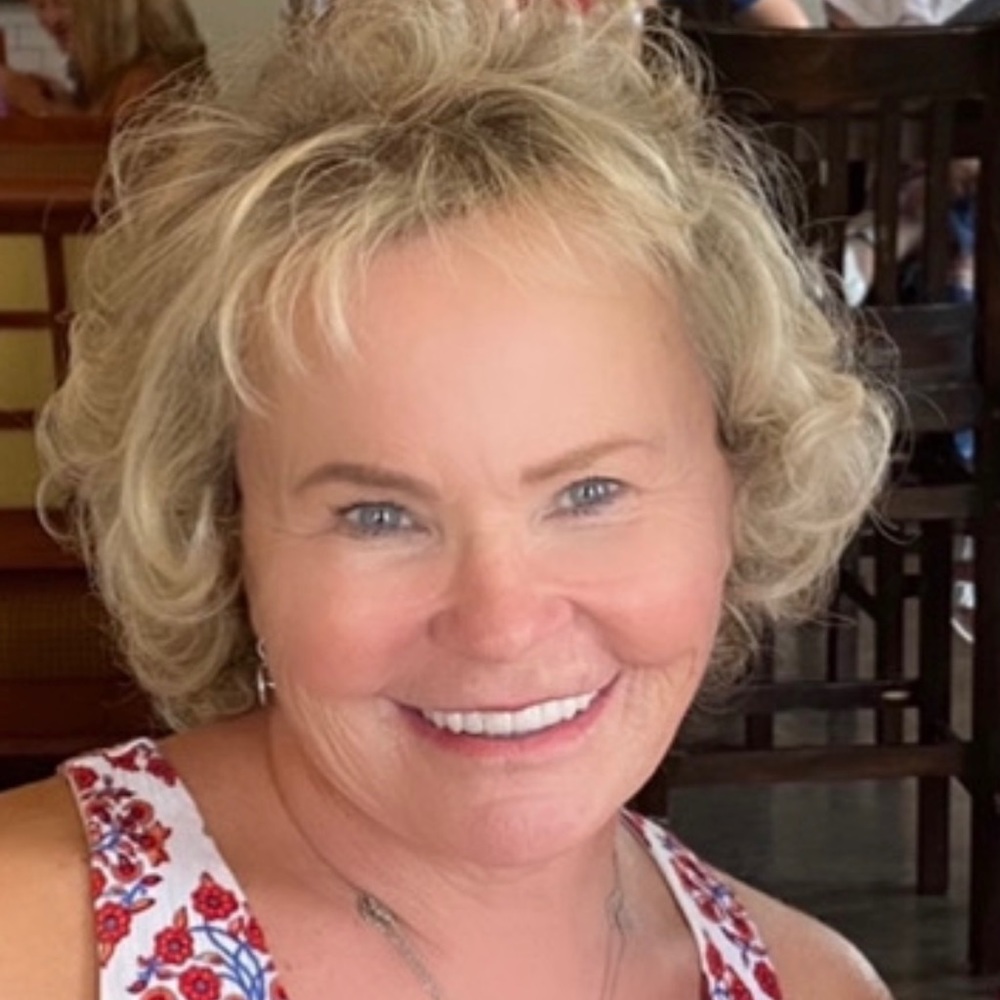 Meet your Posher, Gina